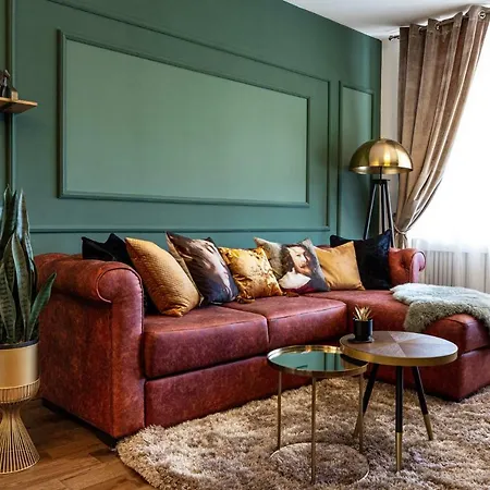 Apartment Emerald Rhapsody *